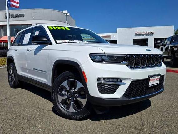 JEEP GRAND CHEROKEE 2024 1C4RJYB60RC146012 image JEEP GRAND CHEROKEE 2024 1C4RJYB60RC146012 image